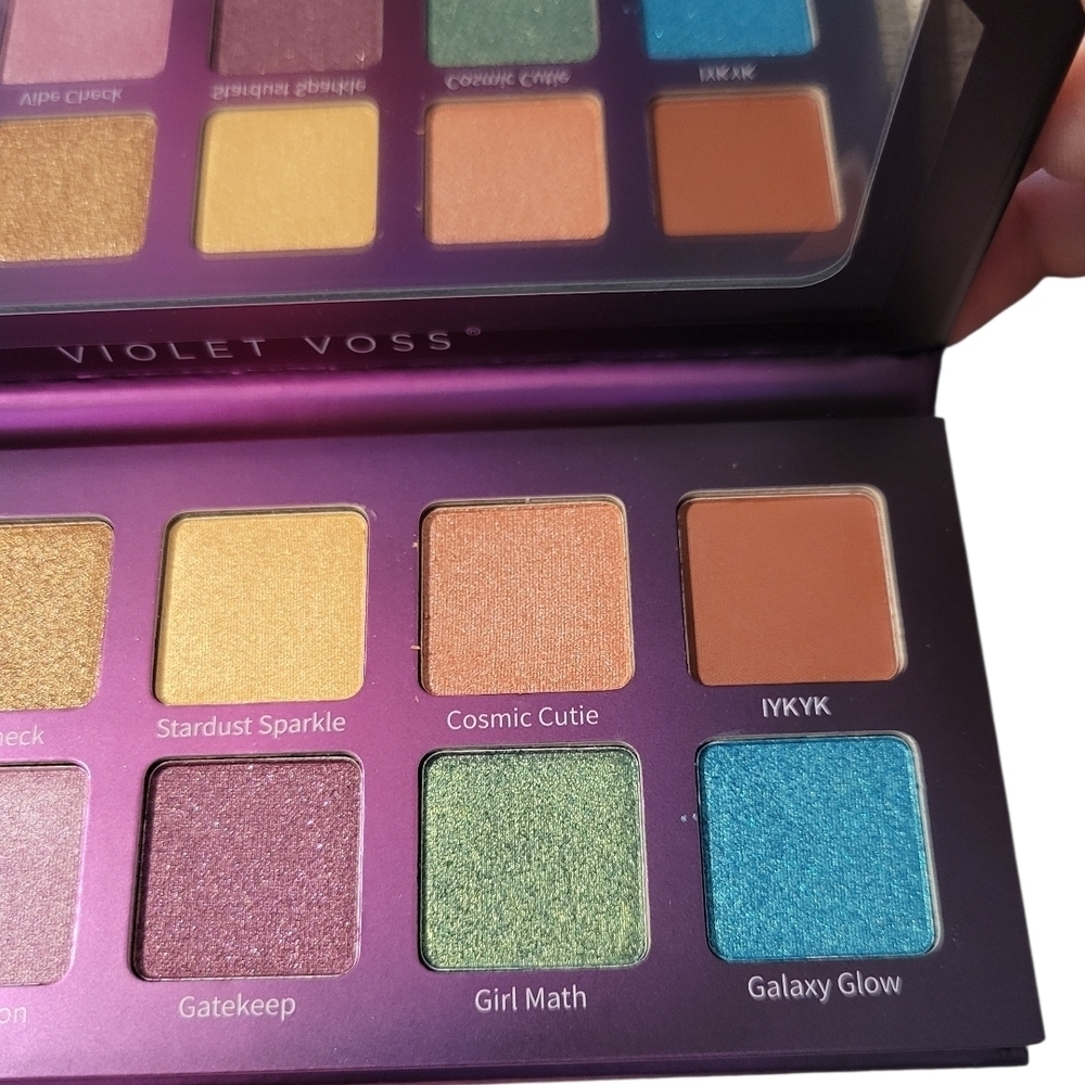 Violet Voss Disco Drip Eye Shadow Palette - Picture 6 of 7